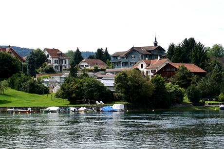 Am Rheinufer bei Stein am Rhein.