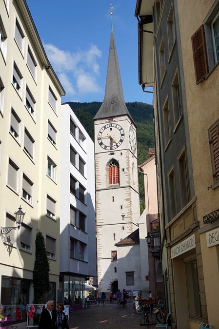 Der Turm der evangelischen Martinskirche in der Churer Altstadt.